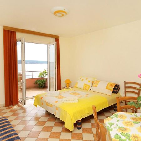 Apartments By The Sea Crikvenica - 2354 الغرفة الصورة