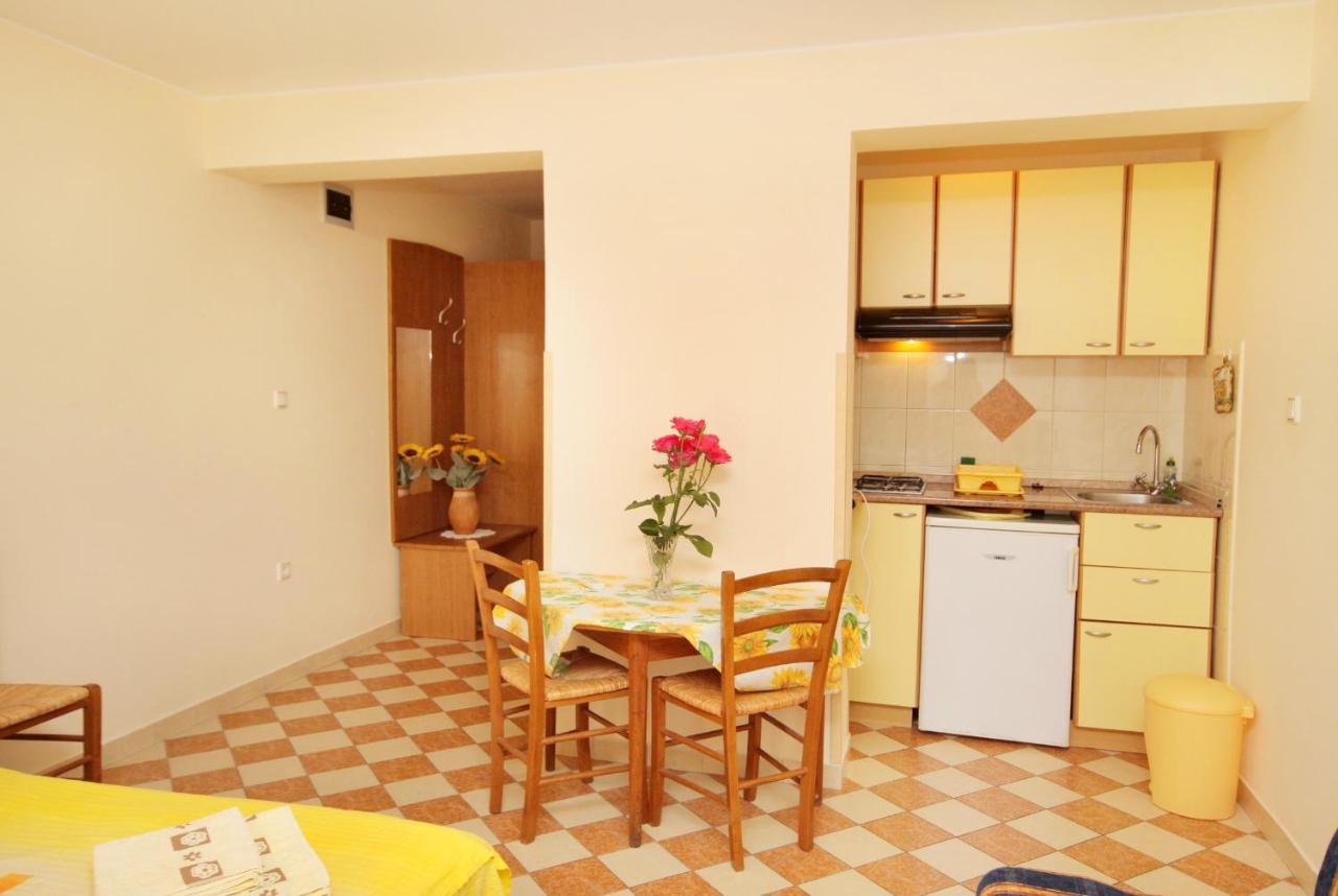 Apartments By The Sea Crikvenica - 2354 المظهر الخارجي الصورة